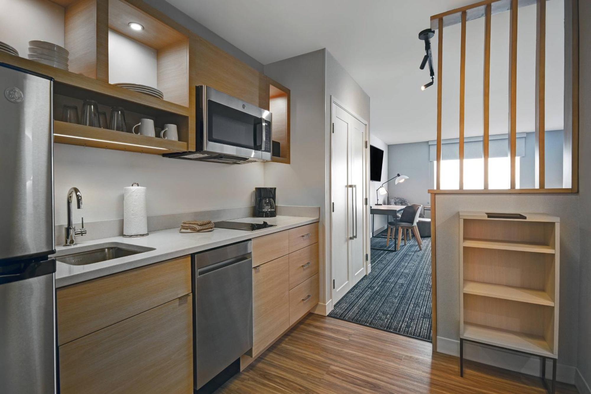 Towneplace Suites By Marriott Fall River Westport Exterior foto