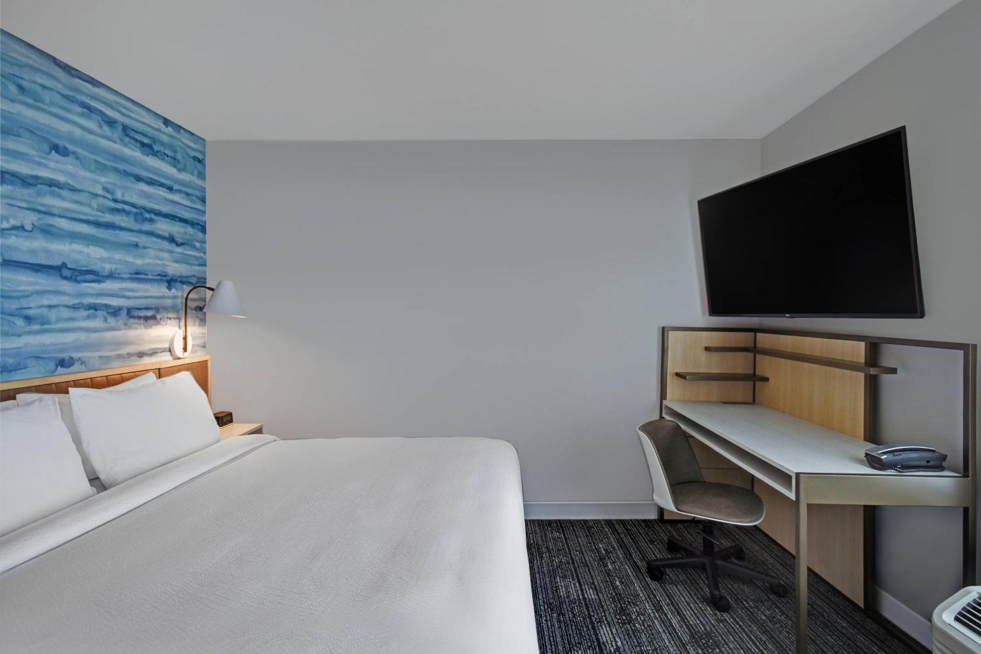 Towneplace Suites By Marriott Fall River Westport Exterior foto
