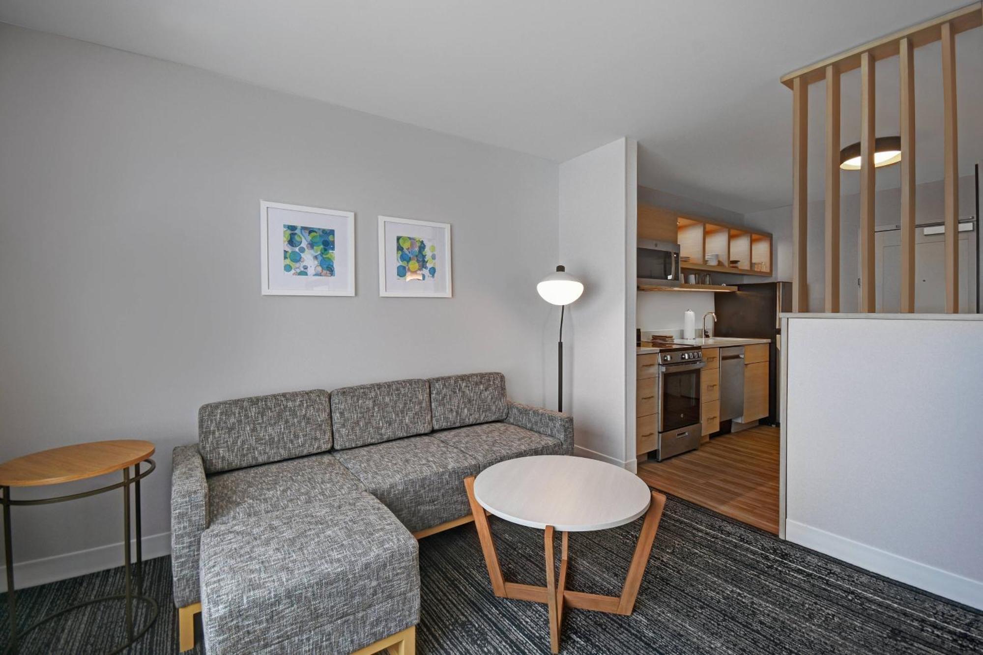 Towneplace Suites By Marriott Fall River Westport Exterior foto